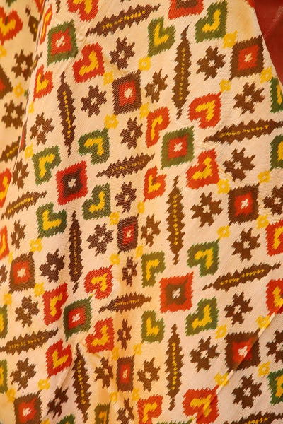 single ikat dupatta inntraditional Manekchowk design in White and Red colour