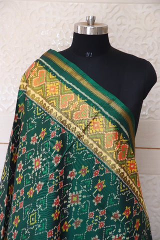 Traditional Manekchowk design in Green and Red colour