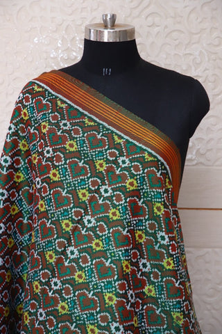 Semi double ikat dupatta in Red and Green colour with fancy design