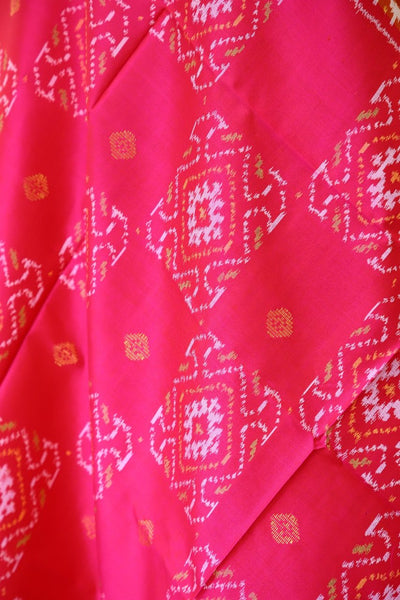 Traditional design with Zaributta in Pink colour