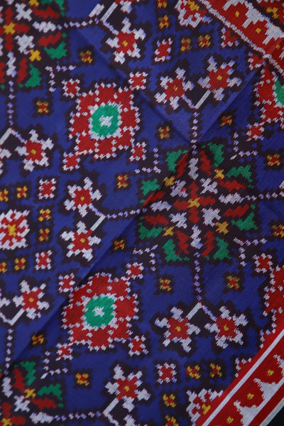 Semi double ikat dupatta in Red and Blue colour with traditional manekchowk design