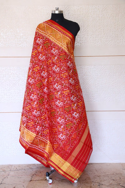 Traditional Naarikunj design in red colour