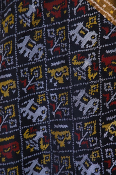 Traditional Naarikunj design in black colour