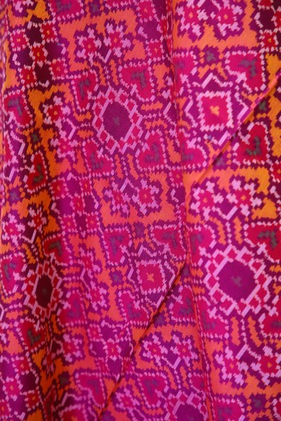 Semi double ikat dupatta in Pink and YEllow colour with traditional Navratna and Manekchowk design