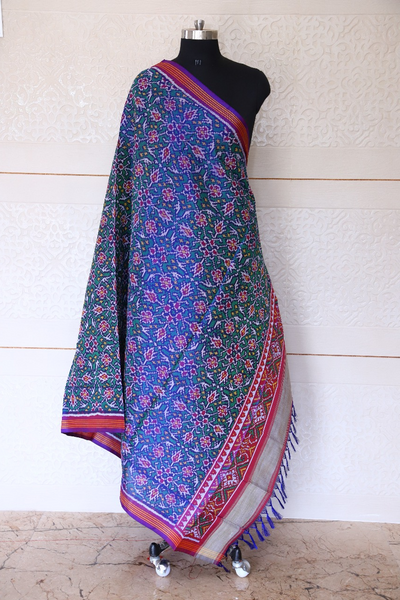 Semi double ikat dupatta in Purple and Green colour with traditional chhabadi bhat design