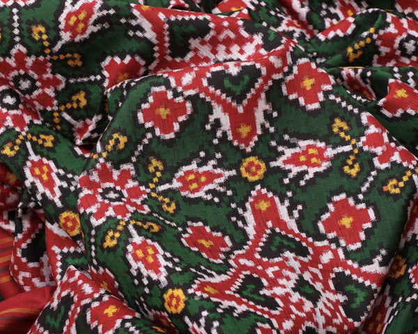 Green chhabdibhat Double Ikat Patola